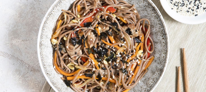 Spaghetti mit Paprika und Nori