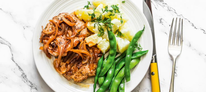 Kartoffeln mit Hähnchen und Zuckerschoten