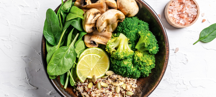 Quinoa mit Brokkoli und Champignons