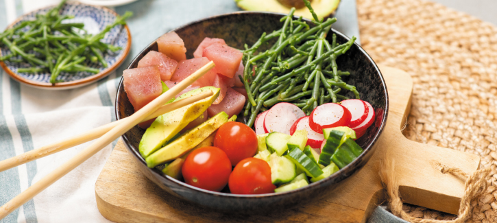 Poké Bowl mit frischem Thunfisch