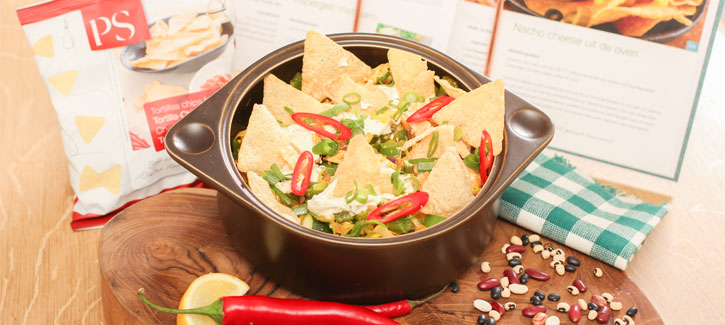 Mexikanischer Ofenauflauf mit Hähnchen und Käse-Tortilla-Chips