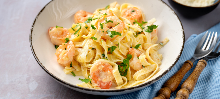 Cremige Tagliatelle mit Garnelen