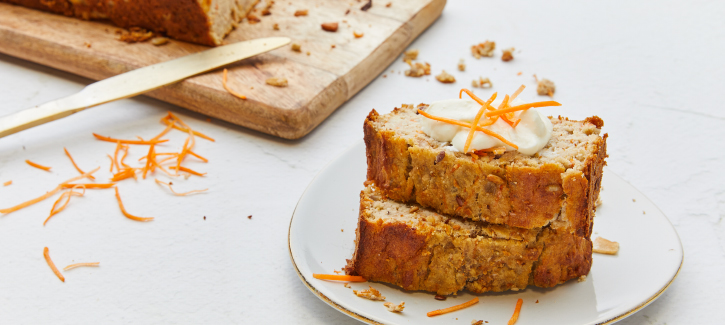 Karotten-Bananenbrot mit Granola
