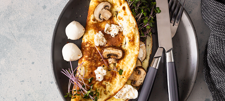 Omelett mit Kastanienchampignons und Mozzarella