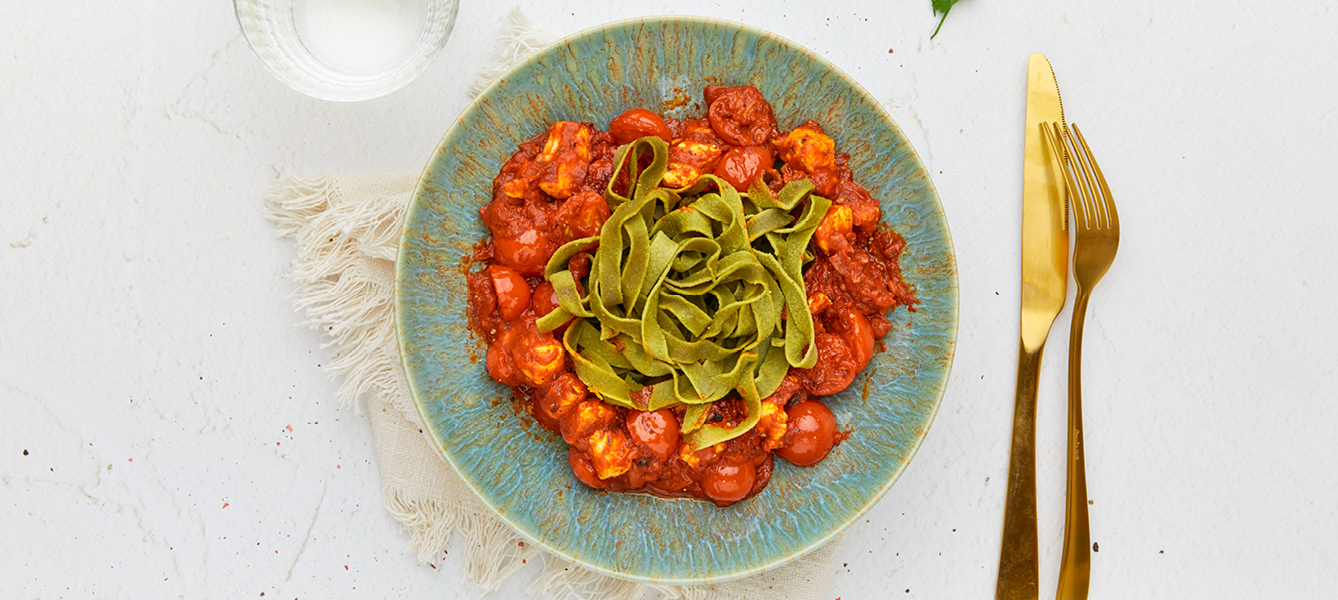 Pasta mit Hähnchen und Tomaten
