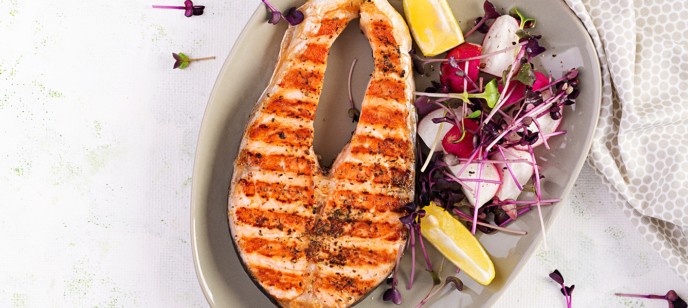 Gegrillter Lachs mit Radieschensalat