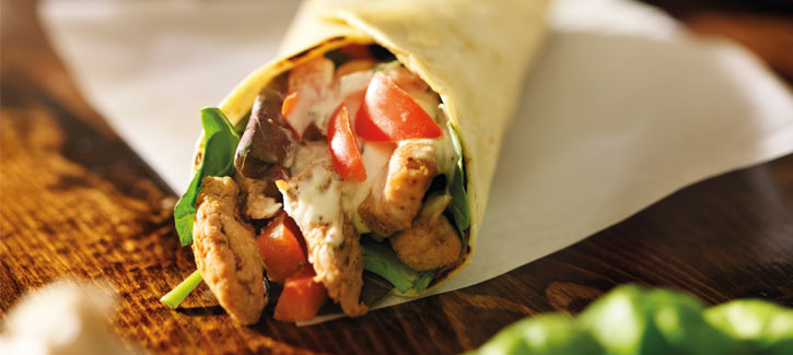 Wrap mit würzigem Hähnchen