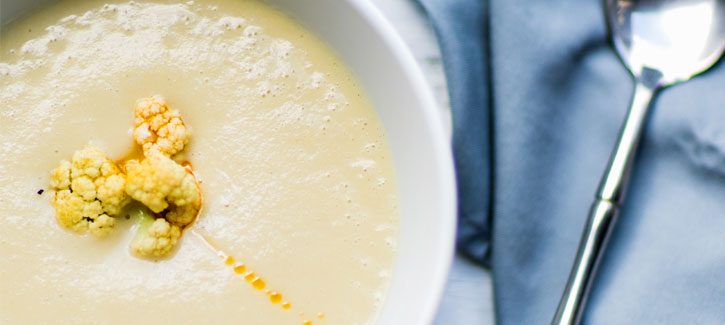 Blumenkohlsuppe mit Kurkuma
