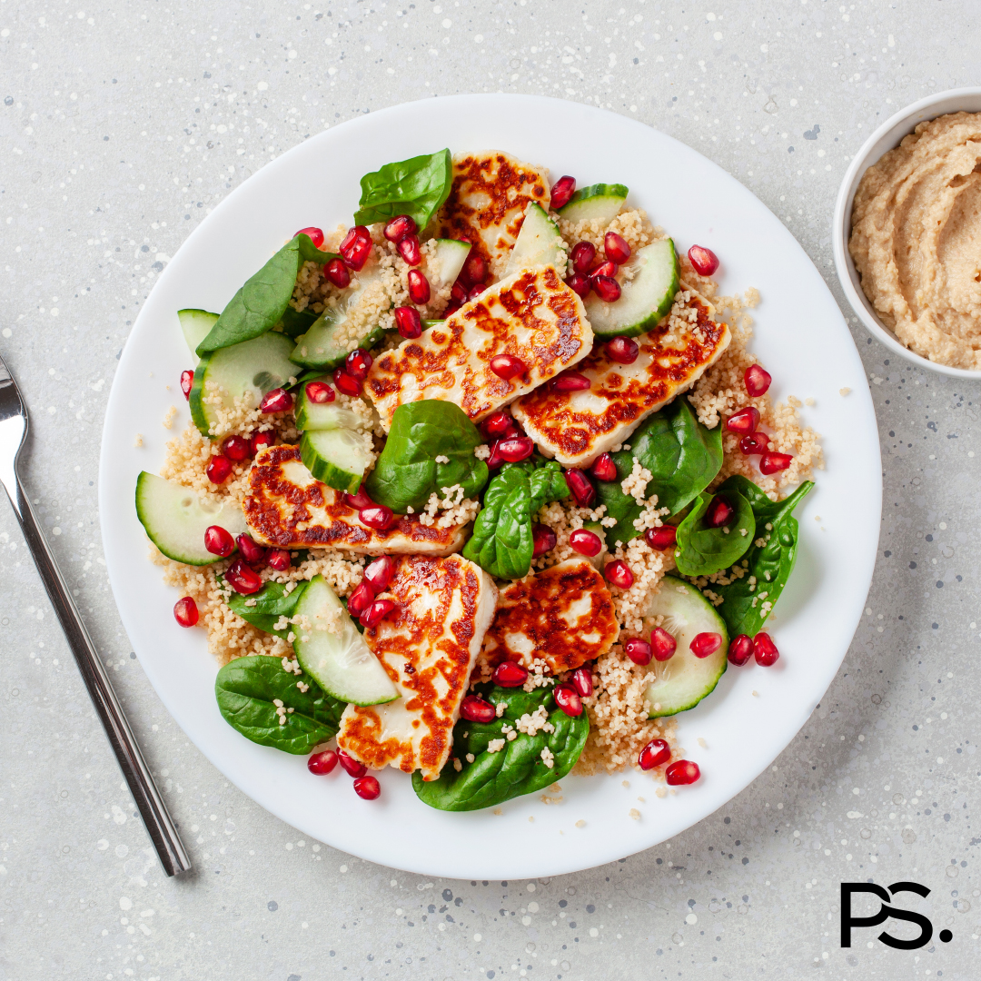 Couscous-Salat mit Halloumi und Granatapfel