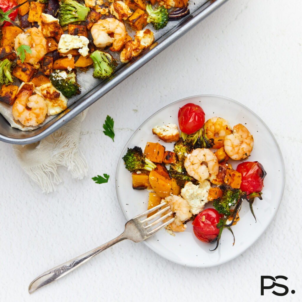 Backblech mit Süßkartoffel, Gambas und Feta