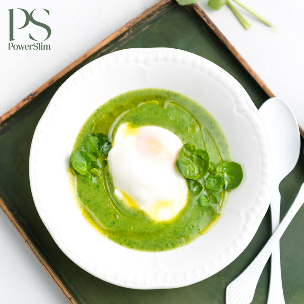 Brunnenkressesuppe mit pochiertem Ei