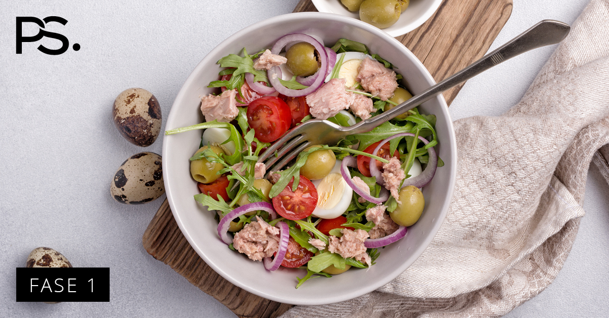 Thunfischsalat mit Ei und Kirschtomaten