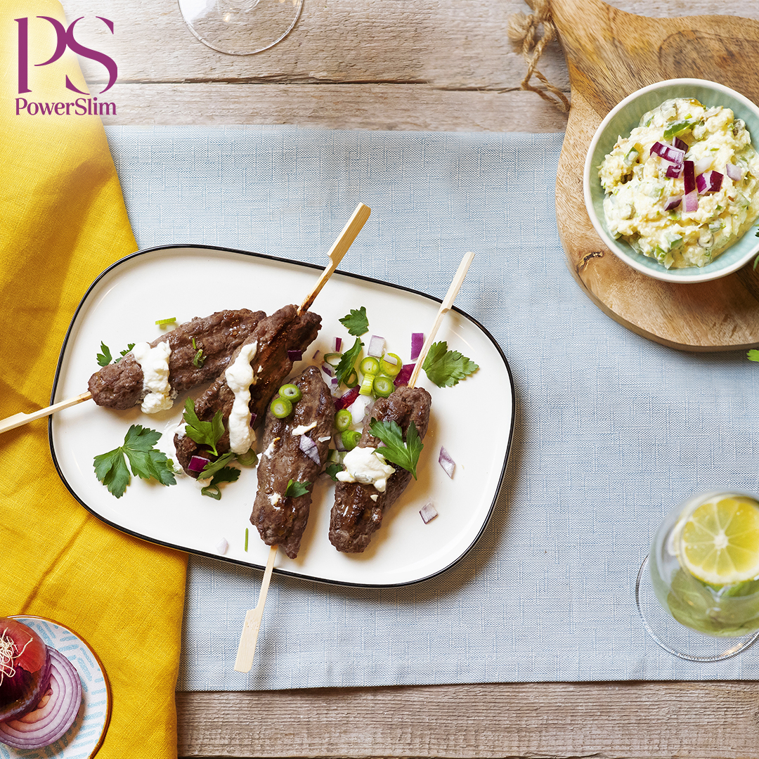Kebab-Spiesse mit Kartoffelsalat