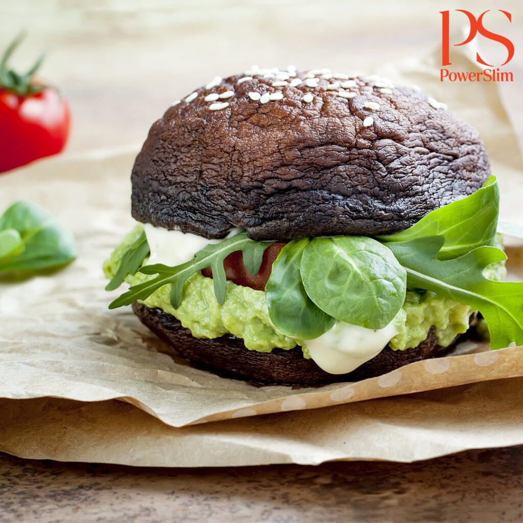 Portobello-Burger mit Ziegenkäse, Tomate und Avocado