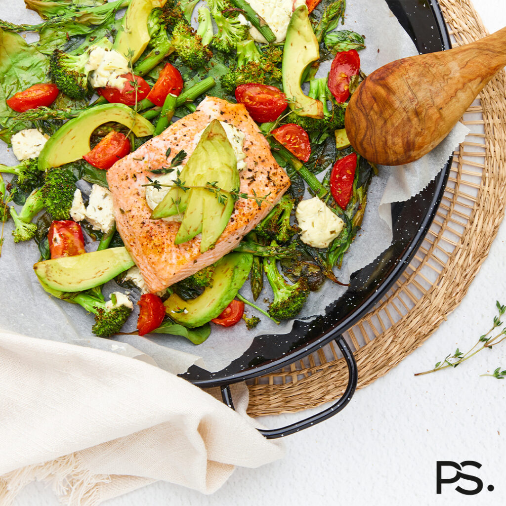 Lachs mit Avocado und Frischkäse aus dem Ofen