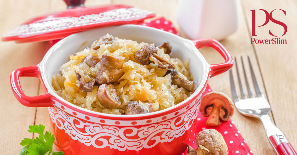 Sauerkrautgericht mit Blumenkohlpüree und Champignons