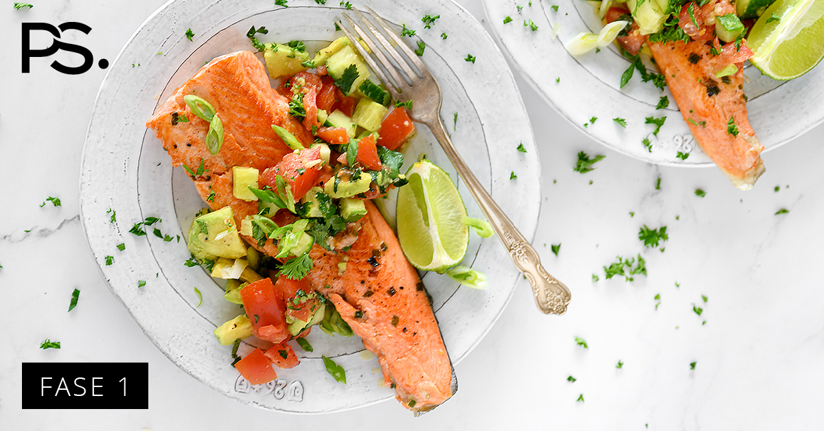 Lachsfilet mit Tomaten-Avocado-Salsa