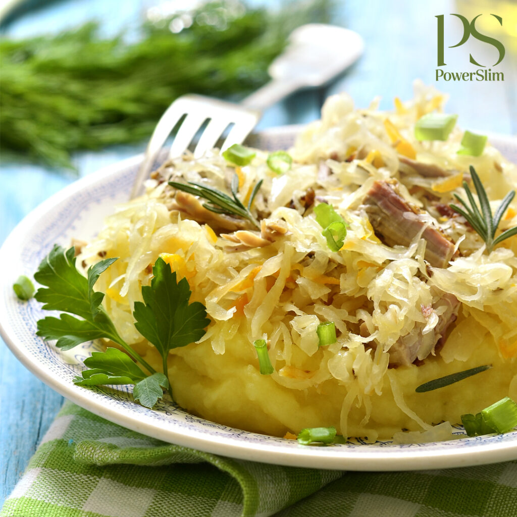 Kartoffelpüree mit Schweinefilet und Sauerkraut
