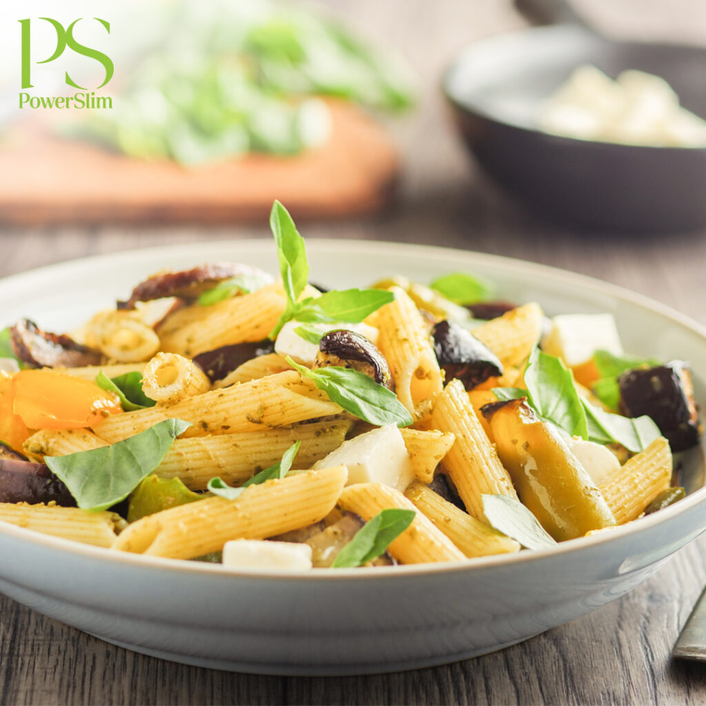 Penne mit Mozzarella und gegrilltem Gemüse