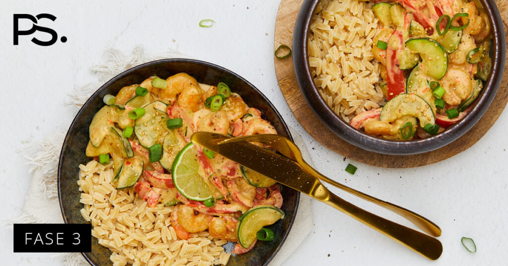 Curry mit Garnelen und Risoni