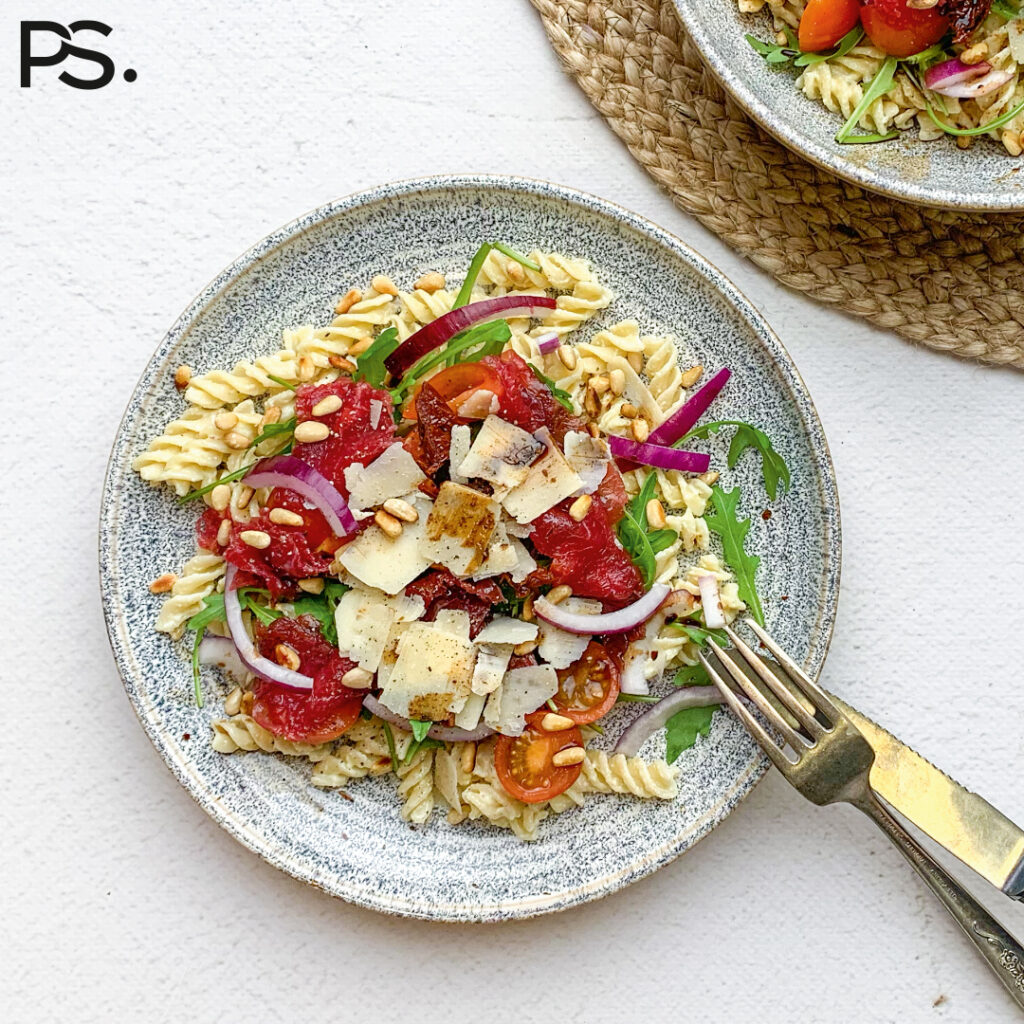 Carpaccio-Mahlzeitsalat mit Fusilli