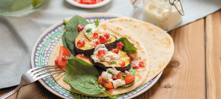 Wrap mit gegrillter Aubergine & frischem Joghurtdressing