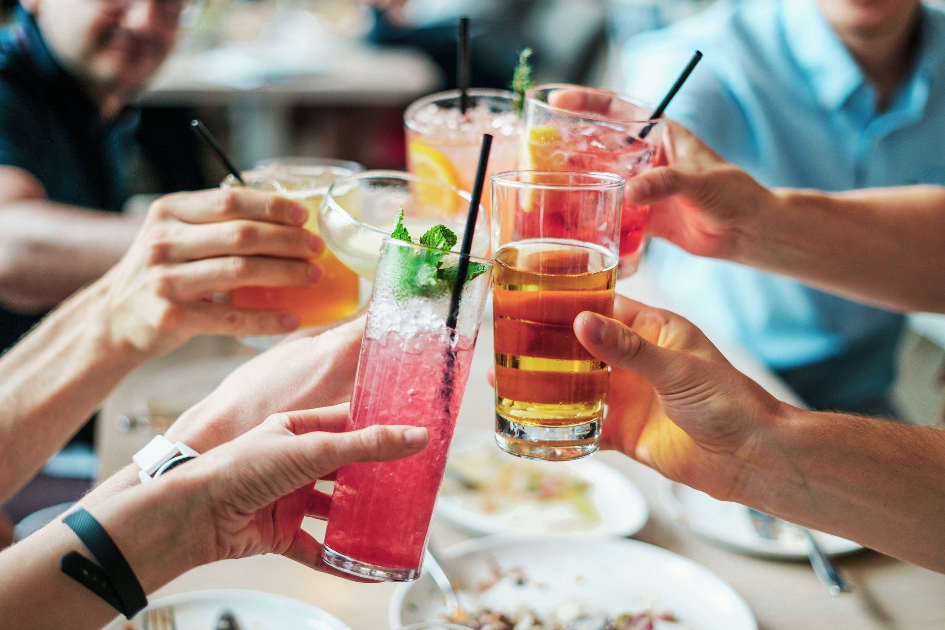 Wie wirkt Alkohol in deinem Körper